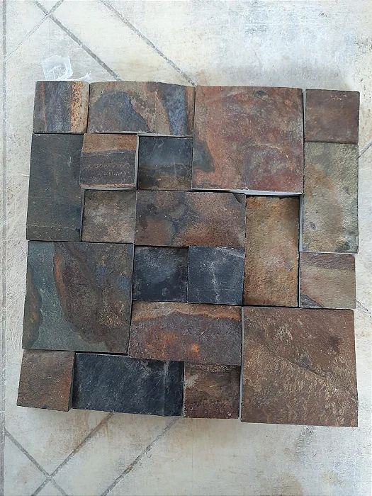 MOSAICO PEDRA FERRO 30x30 TELADO
